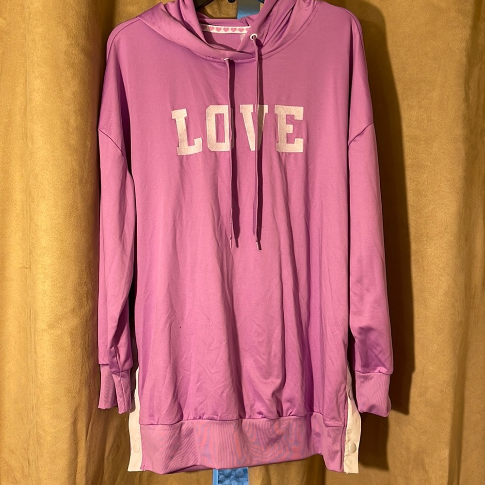NWOT Purple and White Hoodie w/white snaps that open on sides “Love!”